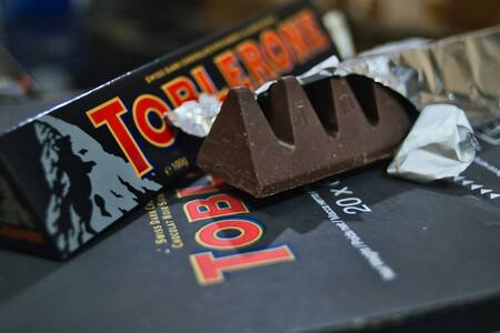 Los consumidores vendían paquetes de Toblerone "Dark" a 25 euros tras su desaparición. Foto: Unsplash.