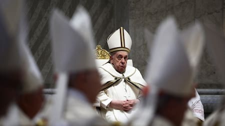 Papa Francisco en la misa del Jueves Santo. Foto: Reuters.
