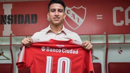 Fernando Gaibor en Independiente. Foto: NA.