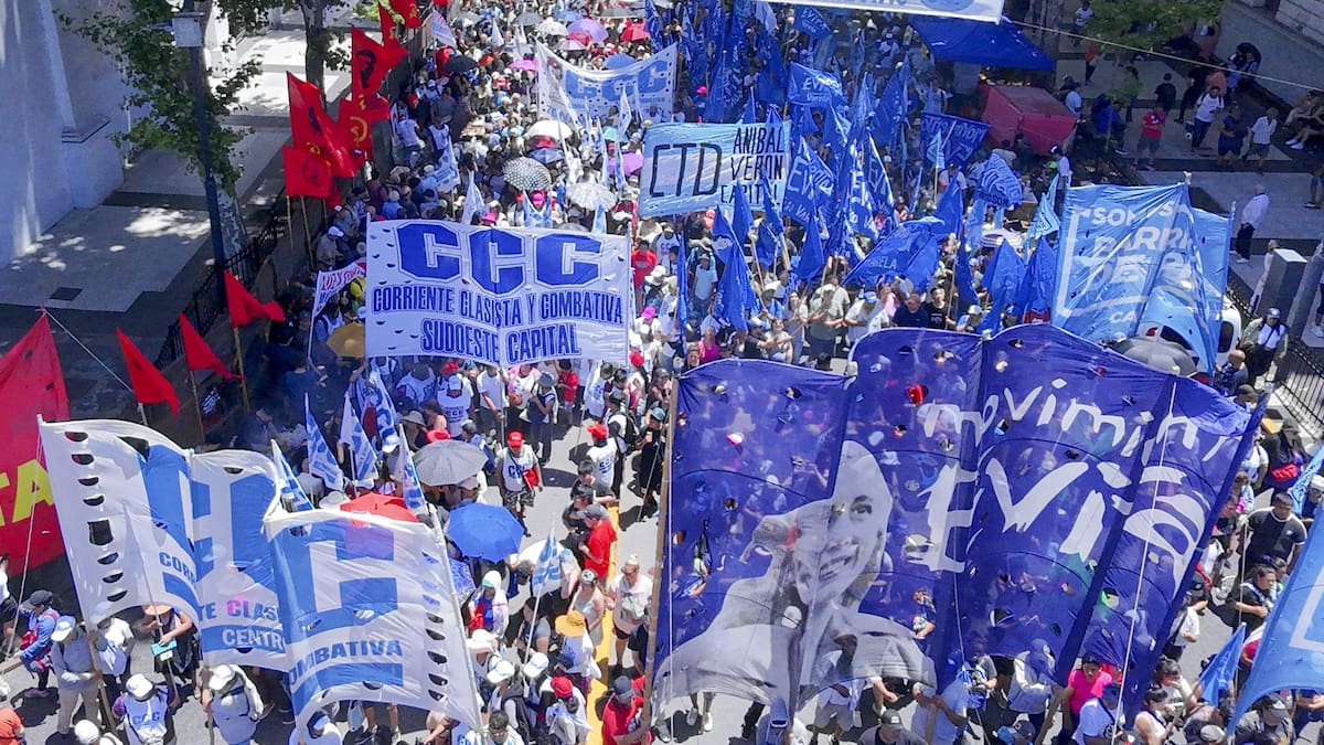 La movilización se concentró en Plaza de Mayo.
