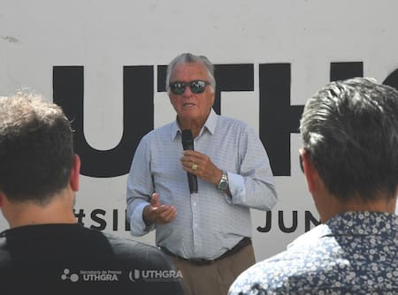 Luis Barrionuevo inauguró una nueva sede de UTHGRA en el barrio de Belgrano