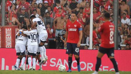 Independiente vs Gimnasia, fútbol argentino. Foto: Télam
