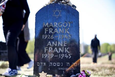 80° aniversario de la liberación del campo de concentración nazi de Bergen-Belsen. Foto: Reuters/Liesa Johannssen
