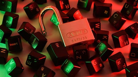 Amazon, Google y Microsoft son algunas de las firmas que apoyan la eliminación de contraseñas. Foto Unsplash.