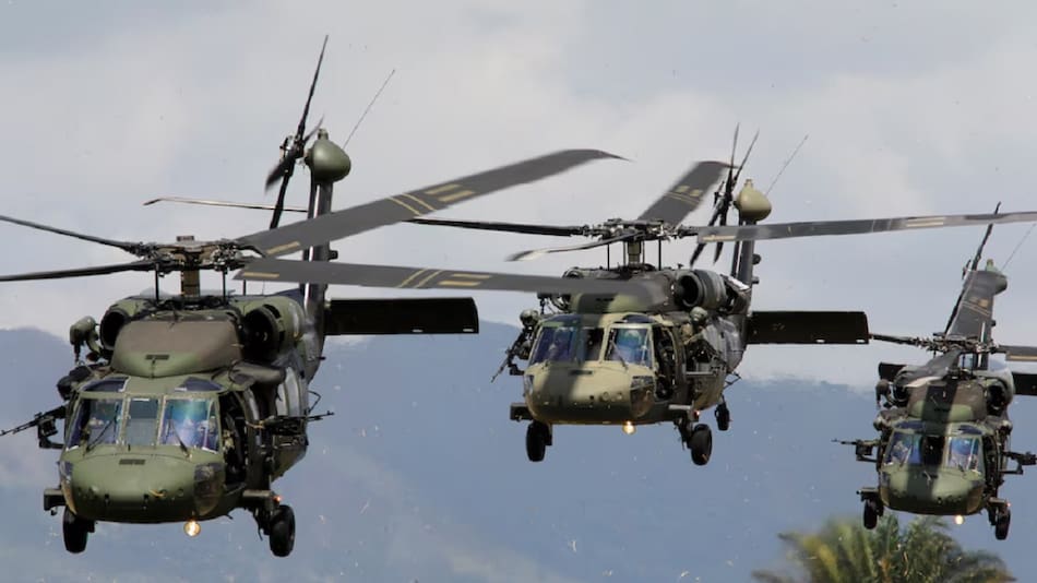 Helicópteros UH-60 Black Hawk de Estados Unidos. Foto: Reuters.