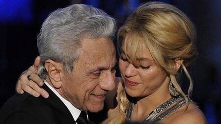 Shakira y su padre. Foto: NA.