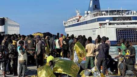 Migrantes arribando a Italia. Foto: EFE