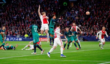 Champions League - Ajax vs. Tottenham - Fútbol - Deportes - Reuters