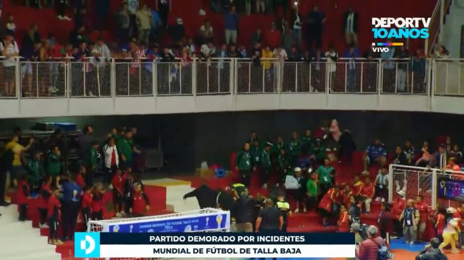 Escándalo en la final del Mundial de Talla Baja. Foto: Captura.