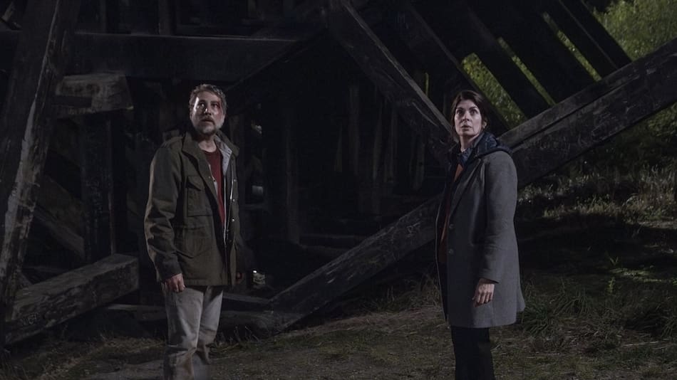 Leo Mercer (Alberto Ammann) y Ema Garay (Soledad Villamil) en "Atrapados". Foto: Netflix