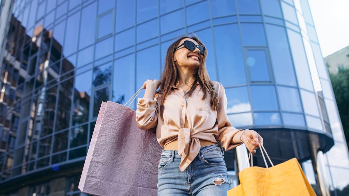El nuevo outlet de Belgrano reúne marcas internacionales y descuentos que recuerdan a los tradicionales centros de compras de Orlando y Miami.