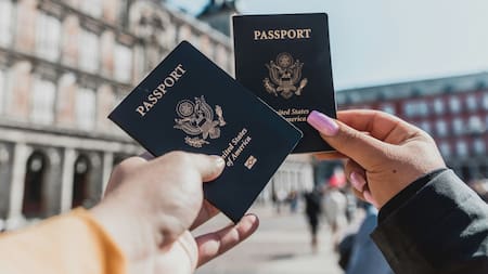 Pasaportes, viaje, migración. Foto: Unsplash