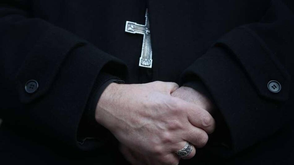 Sacerdote, iglesia, cura, religión