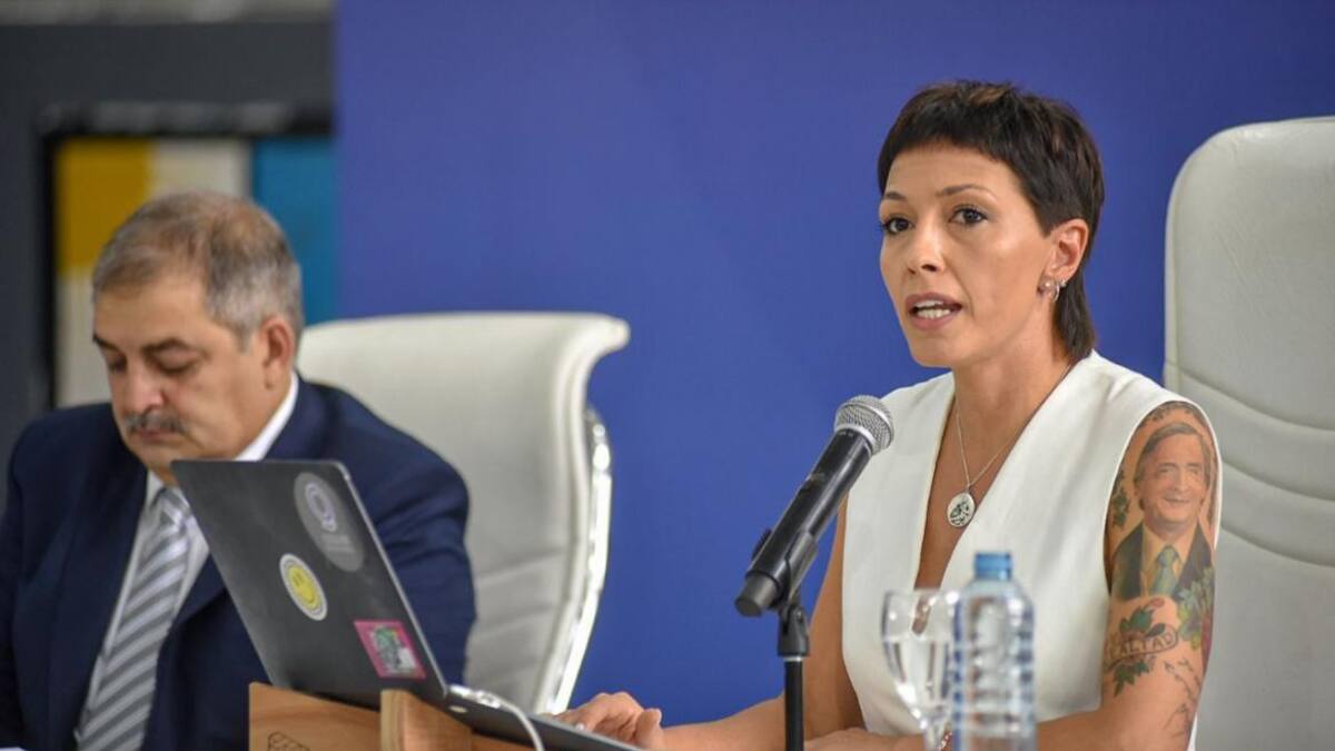 , Mayra Mendoza