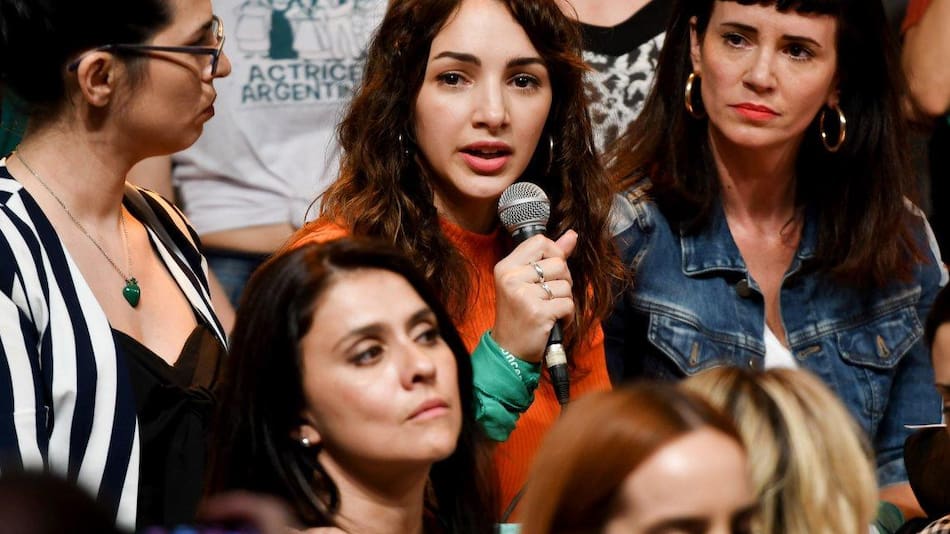 Thelma Fardin - Denuncia a Juan Darthés