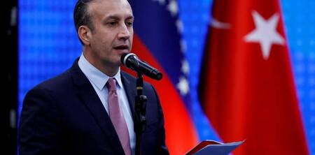 El ex ministro pero todavía vice presidente Tareck El Aissami, en enero pasado. Foto: Xinhua, Clarín