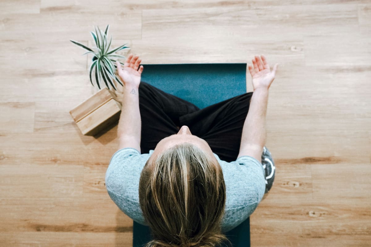 Salud mental, meditación, respiración. Foto: Unsplash