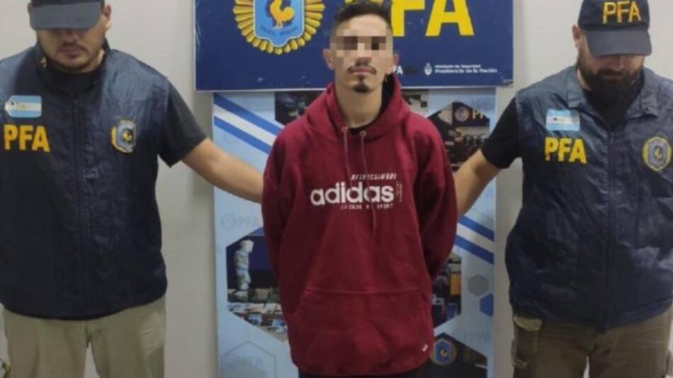 El bailarín de Tini Stoessel detenido por estafa virtual. Foto: NA