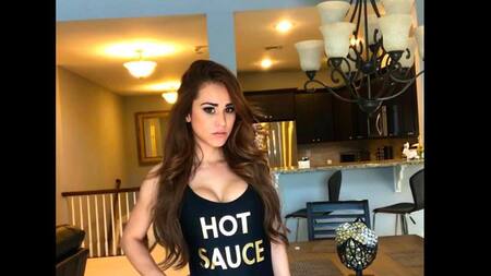 Yanet García - chica hot