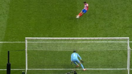 El penal anulado a Julián Álvarez. Foto: captura video