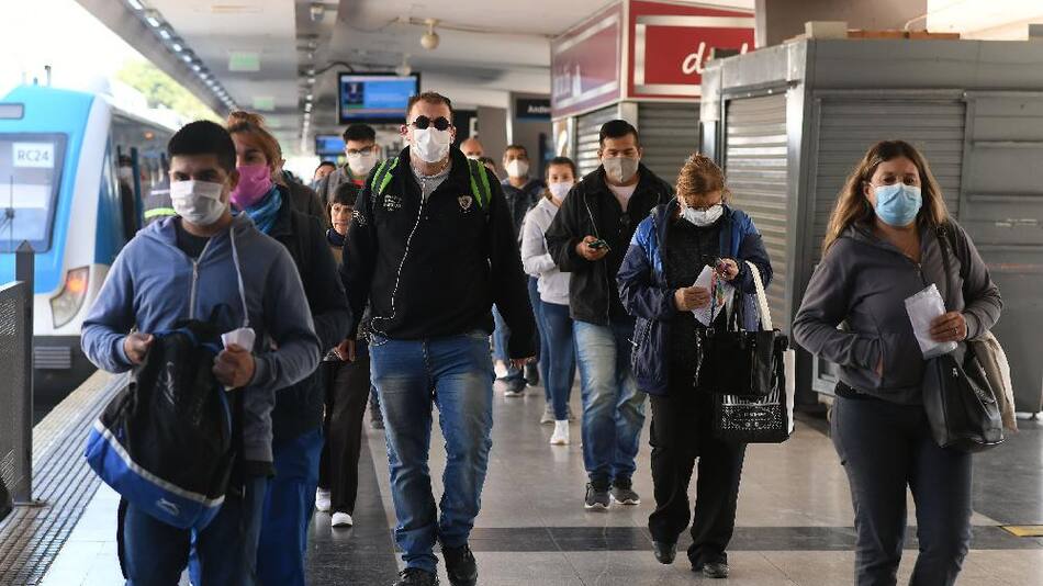 Coronavirus, Argentina, gente con barbijo, NA