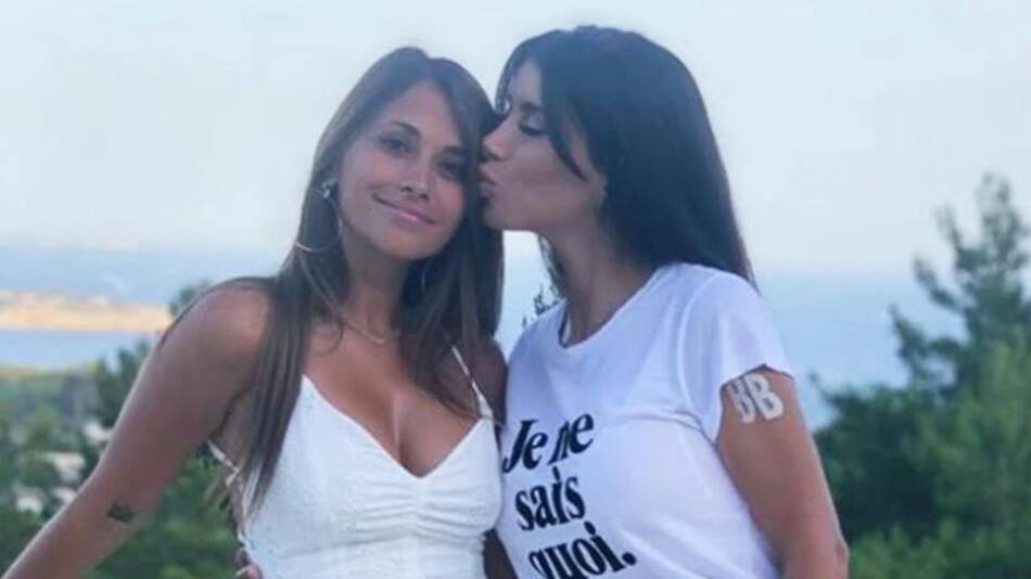 Antonela Roccuzzo y Daniella Semaan en Mónaco