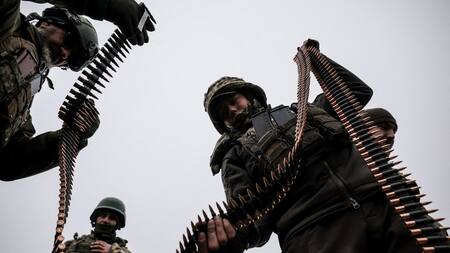 Cada vez son más los veteranos de la guerra que viven en las calles de Rusia. Foto: Reuters.