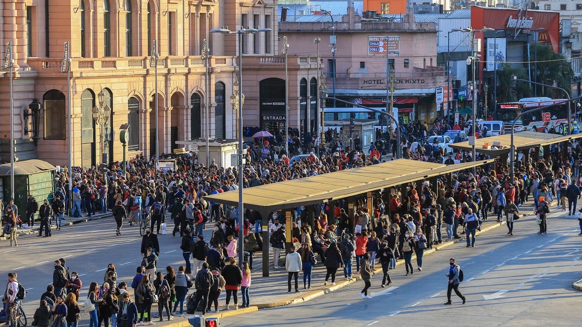 El Gobierno porteño licita obras para reorganizar el Centro de Trasbordo de Constitución.