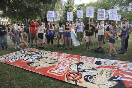 Crimen de Lucas González: masiva marcha de familiares, amigos y vecinos, NA