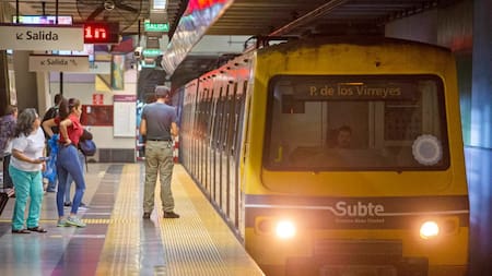 Subte, transporte público. Foto: NA