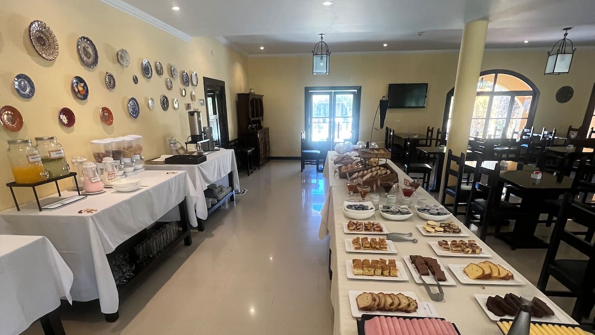 Hotel San Carlos, San Antonio de Areco.