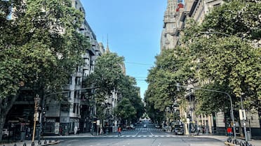 Tiene solo diez cuadras y está inspirada en París: la primera avenida de CABA que homenajeó a la Revolución de Mayo