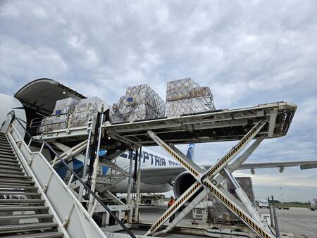 Ayuda humanitaria para Gaza. Foto: X @JanezLenarcic.