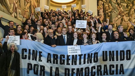 El candidato a presidente por Unión por la Patria participó de la apertura del Festival de Cine de Mar del Plata. Foto: Prensa.