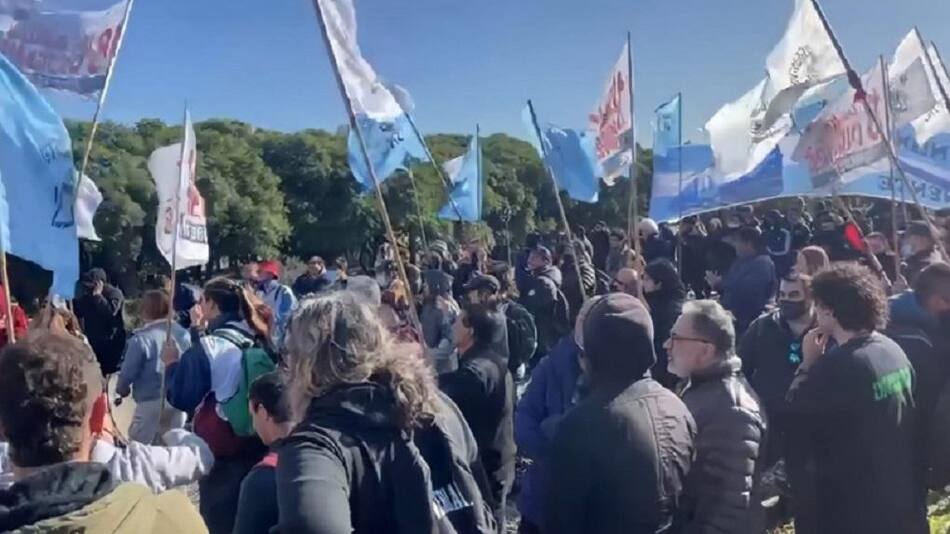 Corte de vías en el tren San Martín, protesta, piquete, NA
