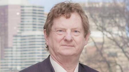 John Kirton, diplomático canadiense, G20