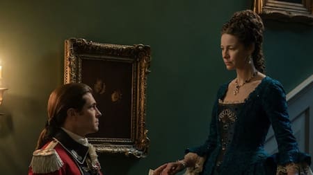 Claire y Lord John en la temporada 7. Foto: Starz
