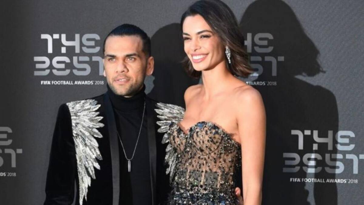 Dani Alves y su esposa Joana Sanz. Foto: NA.