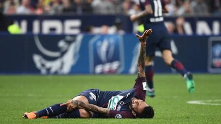 Lesión de Dani Alves que lo dejaría afuera del Mundial de Rusia