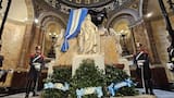 San Martín no descansa solo: los otros próceres que lo acompañan en el mausoleo de la Catedral