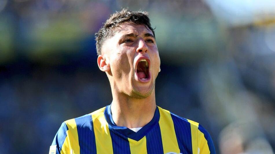 Alejo Véliz, muy cerca de pasar al Tottenham de la Premier League. Foto: Twitter.