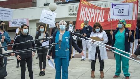 Médicos del Hospital Garrahan pidieron mejores protocolos y denuncian que hay más de 200 profesionales contagiados de COVID-19, NA