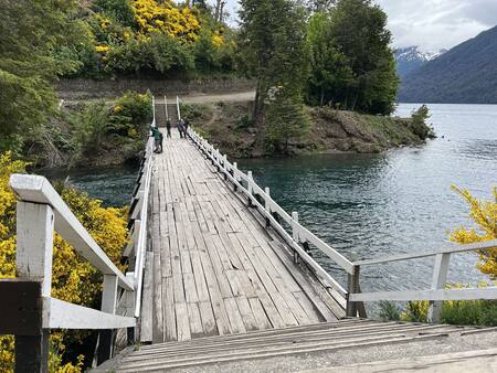 El "Caribe" Patagónico: el Río Correntoso y un hotel centenario. Foto: Pato Daniele