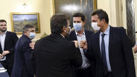 Principio de acuerdo entre oficialismo y oposición por las PASO, NA.