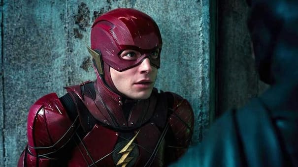 Ezra Miller quiere dejar atrás los escándalos y regresó al set de The Flash