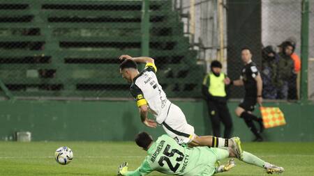 El penal de Marchesín en Defensa y Justicia vs Boca Juniors.