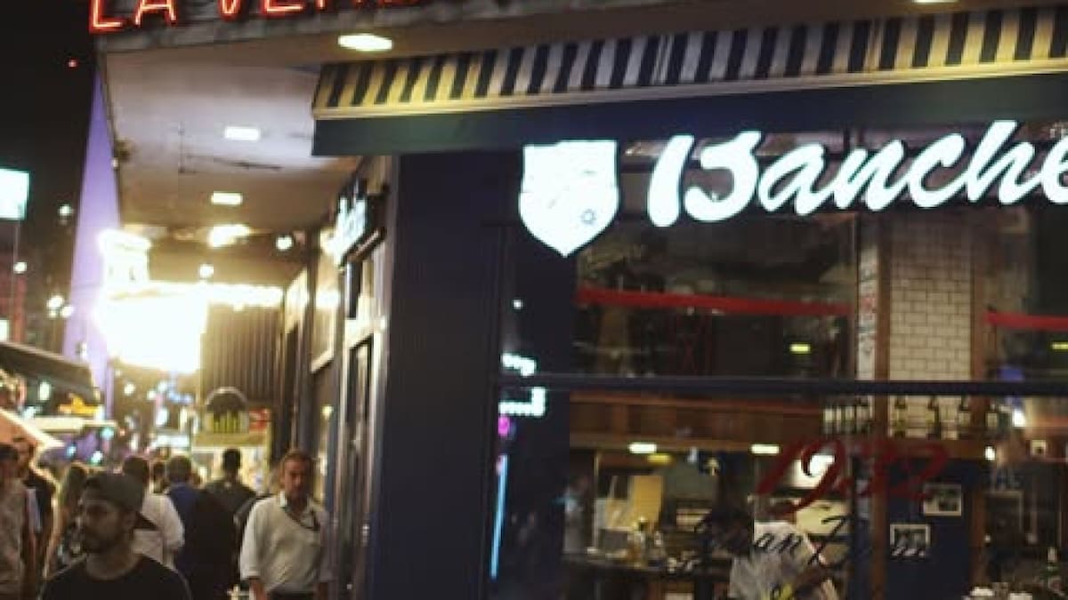 Cuánto sale comer en Banchero en septiembre 2025: una de las pizzerías más emblemáticas de CABA