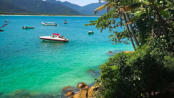 No es Paraty: la paradisíaca isla de Brasil que deslumbra con sus playas de ensueño y un magnetismo único