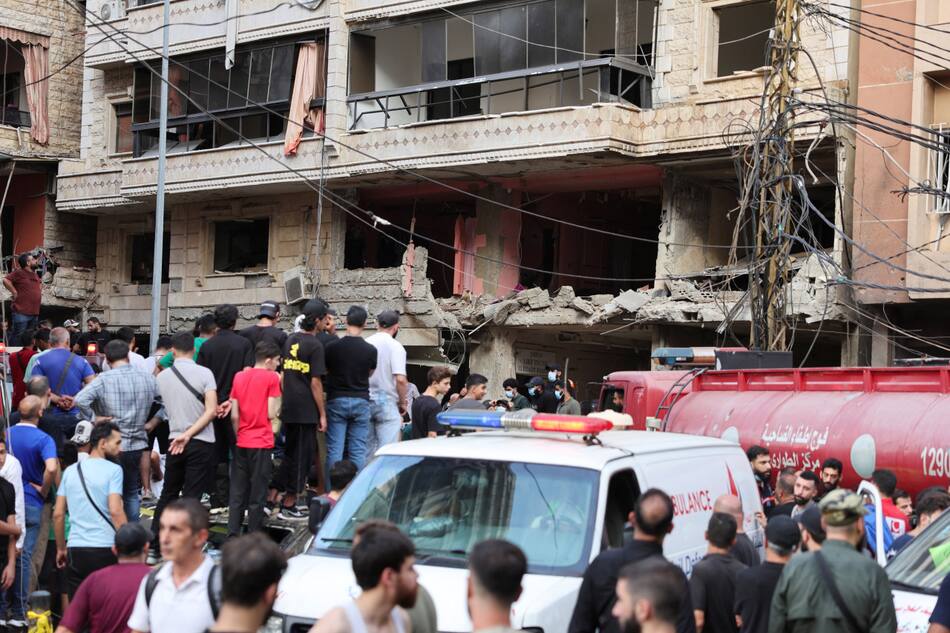 Ataque israelí contra un edificio residencial en Beirut, el Líbano. Foto: Reuters.