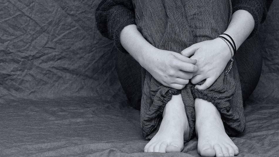 Pie, pies, frio, invierno. Foto Unsplash.